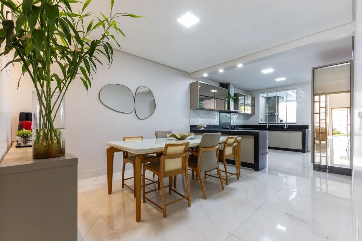 CASA EM ARNIQUEIRAS CONJUNTO 4 ARMARIOS PLANEJADOS LAZER COM PISCINA E CHURRASQU...