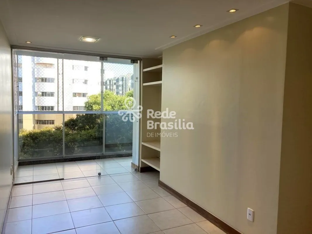 SQN 210 | Apartamento - Asa NorteLocalizado em uma das quadras mais tradicionais...