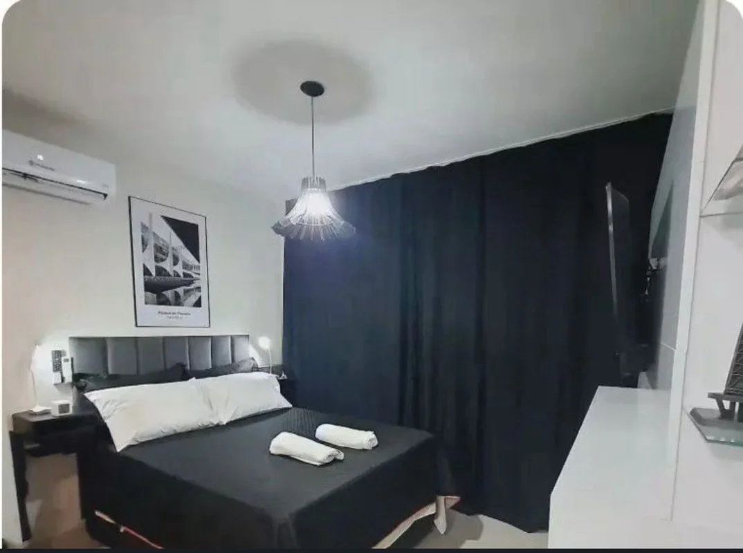 Vendo Kitnet Mobiliada – SCLN 410 Bloco A – Asa Norte – Brasília Endereço Estrat...