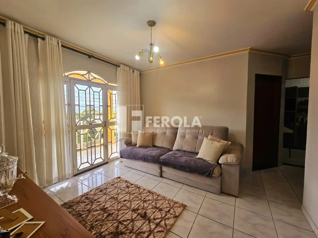 FEROLA A MAIS ACESSADA DE BRASÍLIA VENDE CASA SOBRADO NA QR 210 - 98224-8049 -IN...