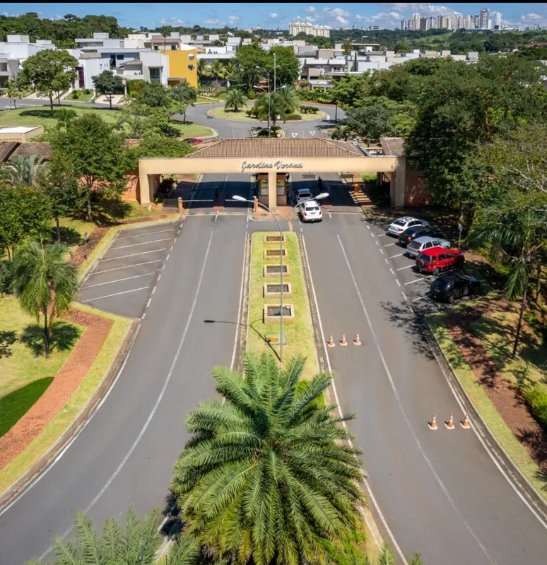 Lote no Jardins Verona – RARIDADE! Localização: Condomínio Jardins Verona – um d...