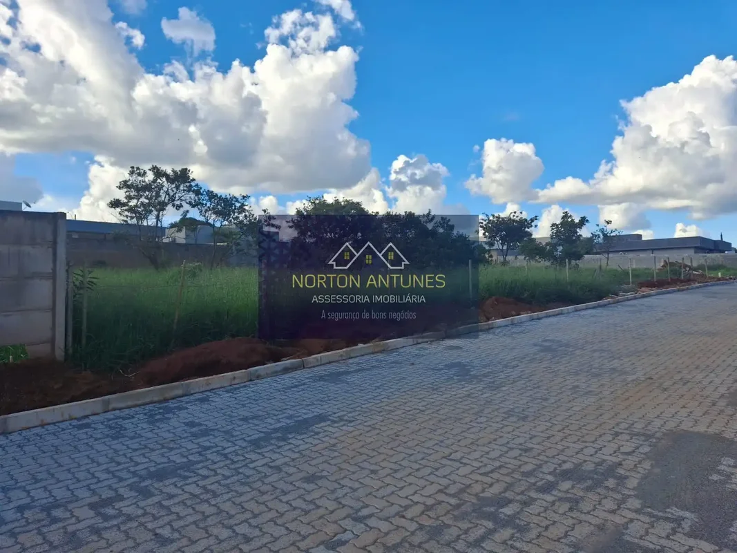 NORTON VENDE!PRA QUEM PROCURA UM LUGAR PARA CONSTRUIR A CASA DOS SONHOS...CONDOM...