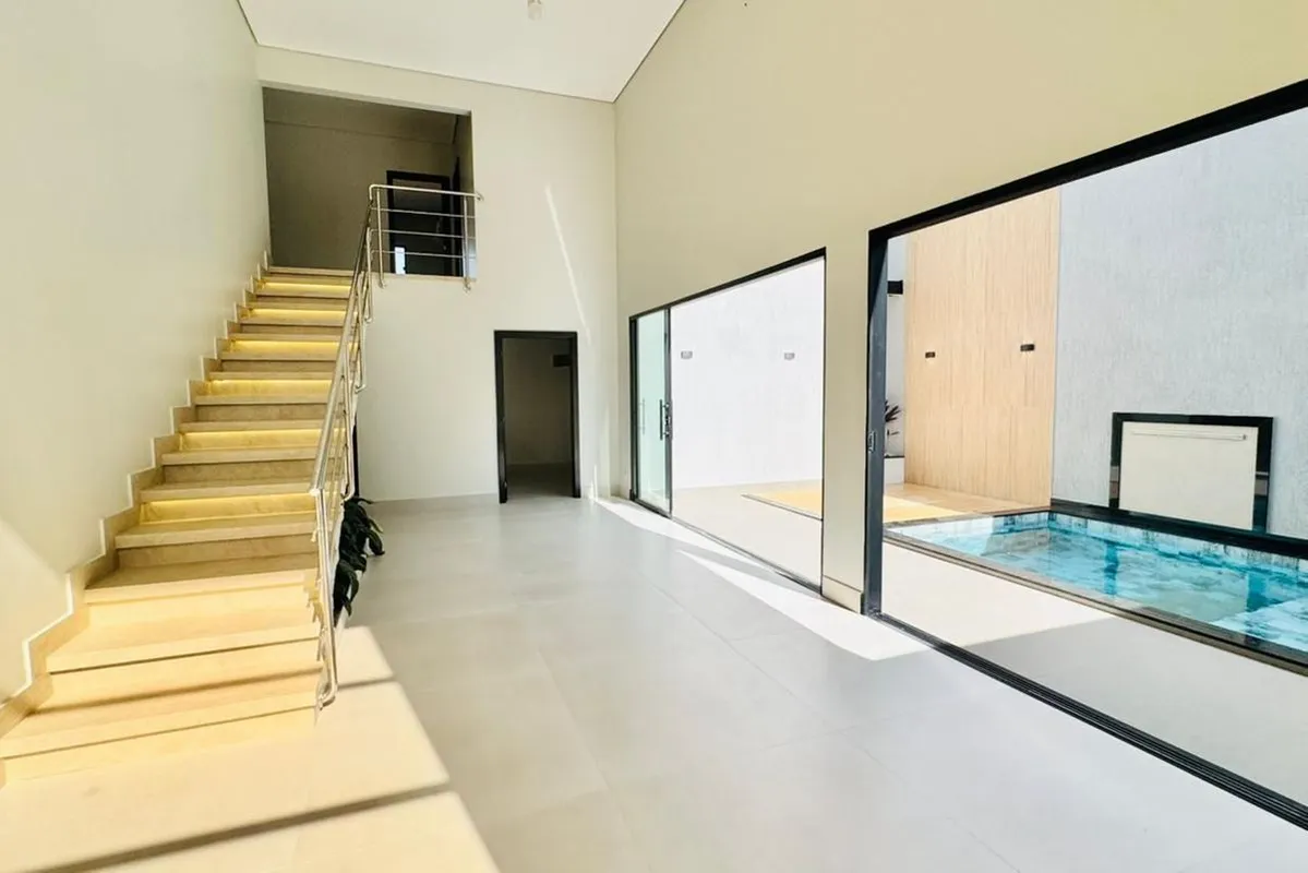 CASA MODERNA ALTO PADRÃO RUA 5 VICENTE PIRES LOTE 412M² 4 SUÍTES PISCINA AQUECID...