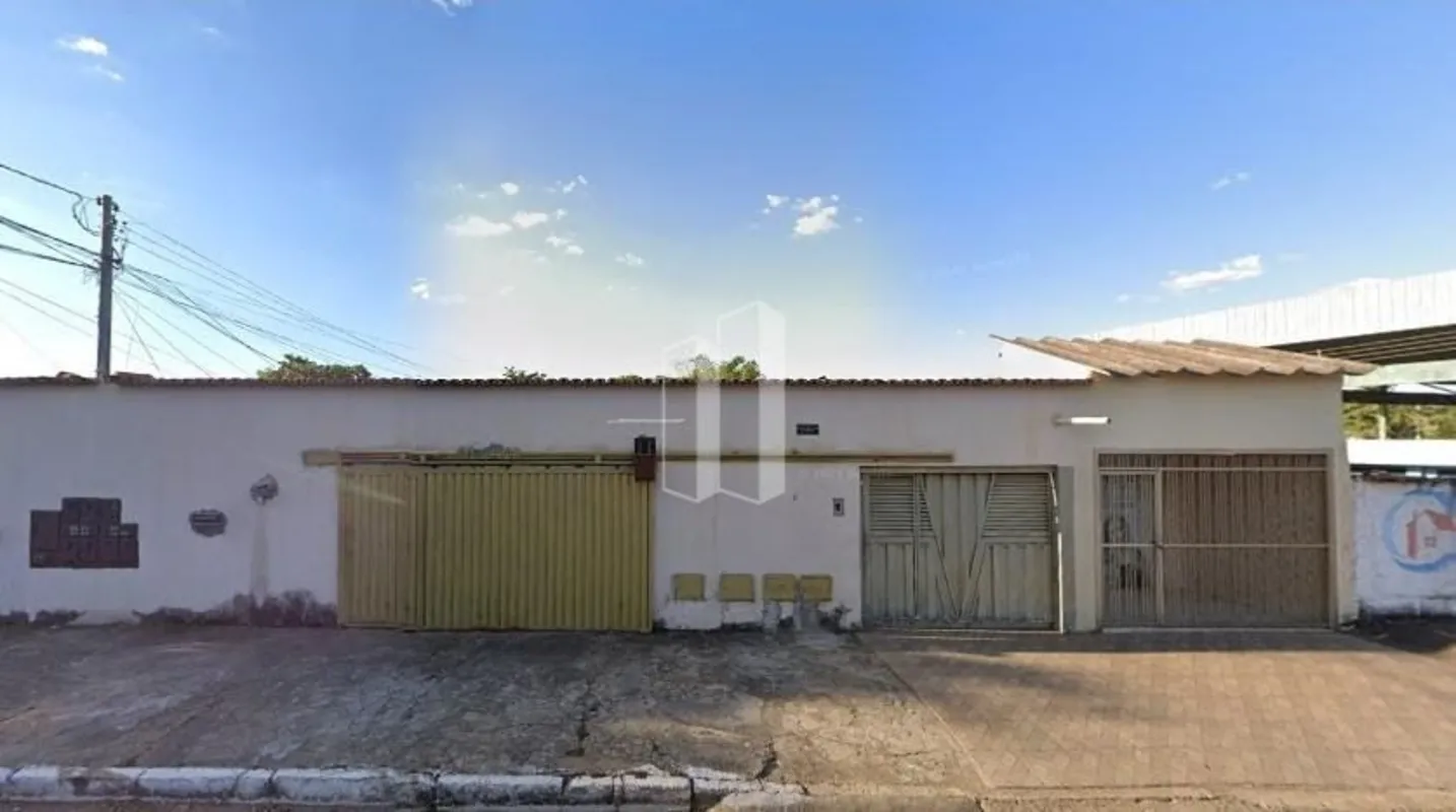 IMÓVEL COMERCIAL  530M2 de Terreno Salas comerciais Galpão Casas Excelente Local...