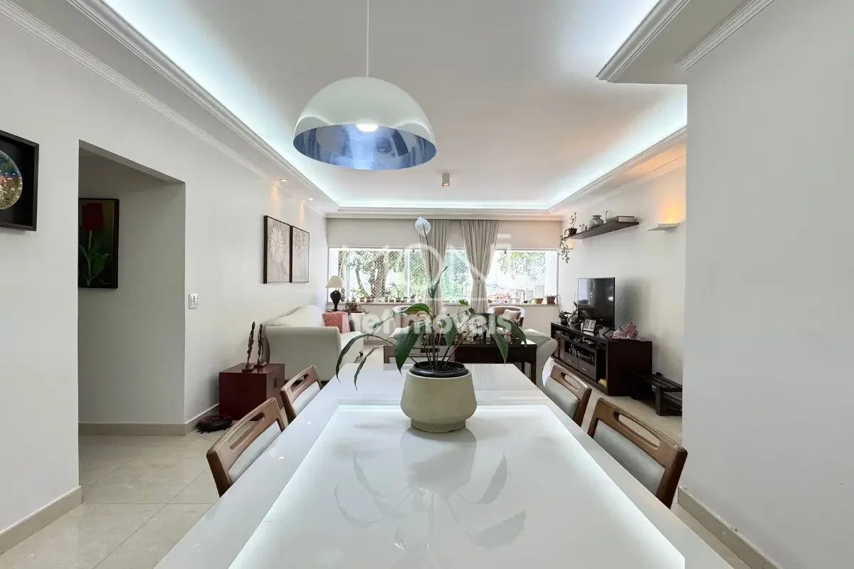 Exclusividade 03 quartos na SQS 108!Localizada em uma das quadras mais valorizad...