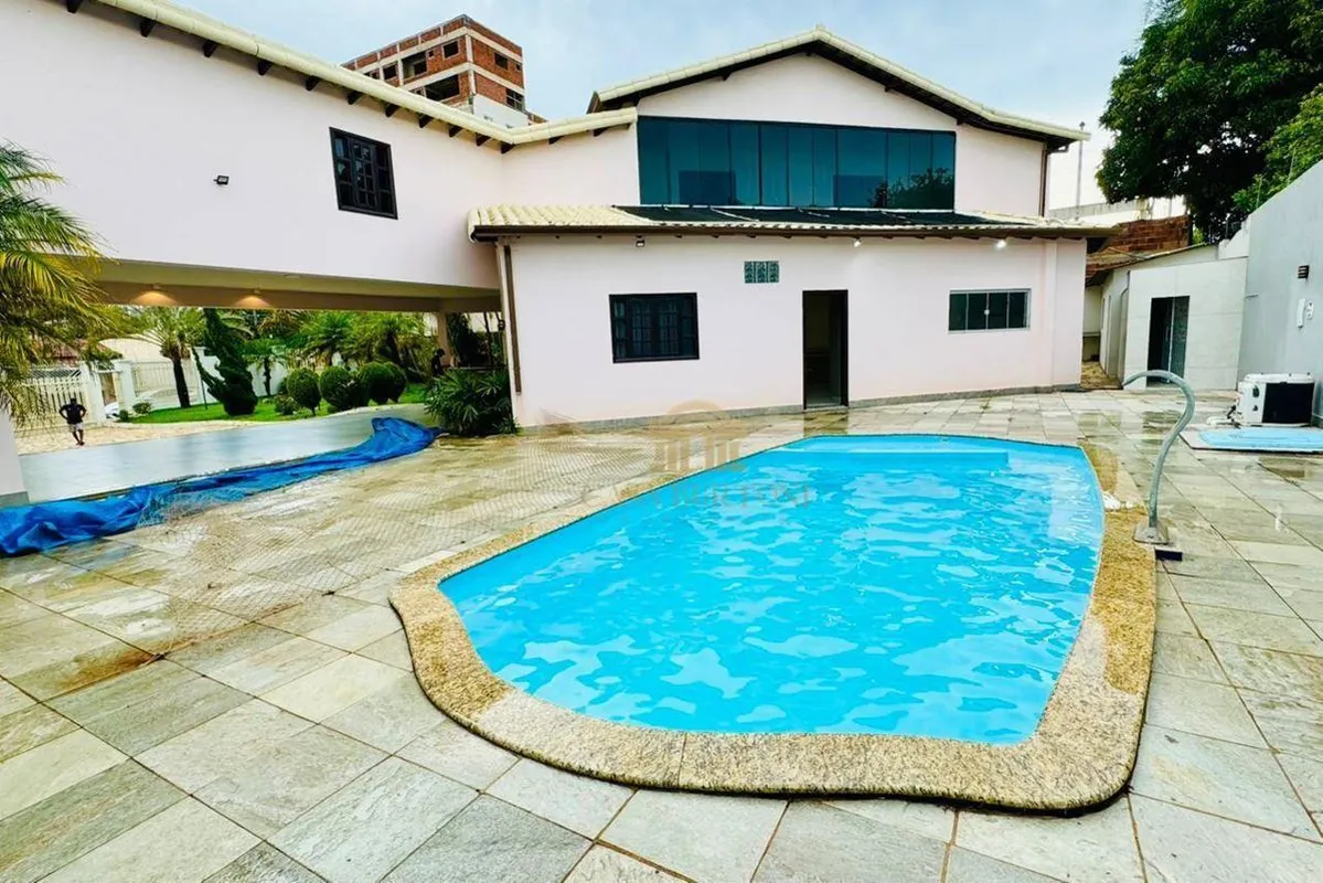 CASA COLONIAL ESCRITURADA EM CONDOMÍNIO FECHADO DE FRENTE AO TAGUAPARQUE COM. LA...