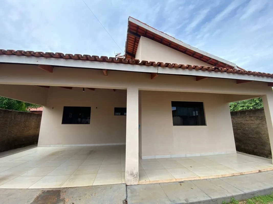 Belíssima casa localizada na Quadra 1103 Sul, em um lote de 360 m², com 185 m² d...