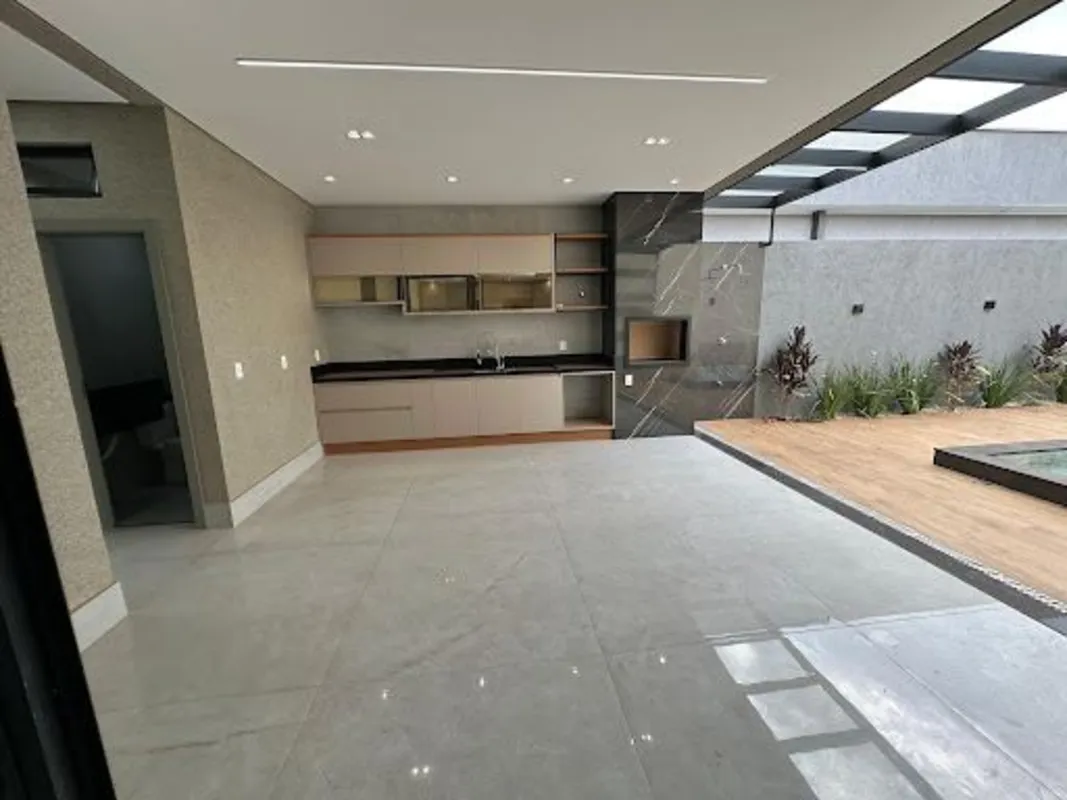 CASA MODERNA COM 4 SUÍTES, PISCINA AQUECIDA E ESCRITURA PÚBLICA DE CESSÃO DE POS...