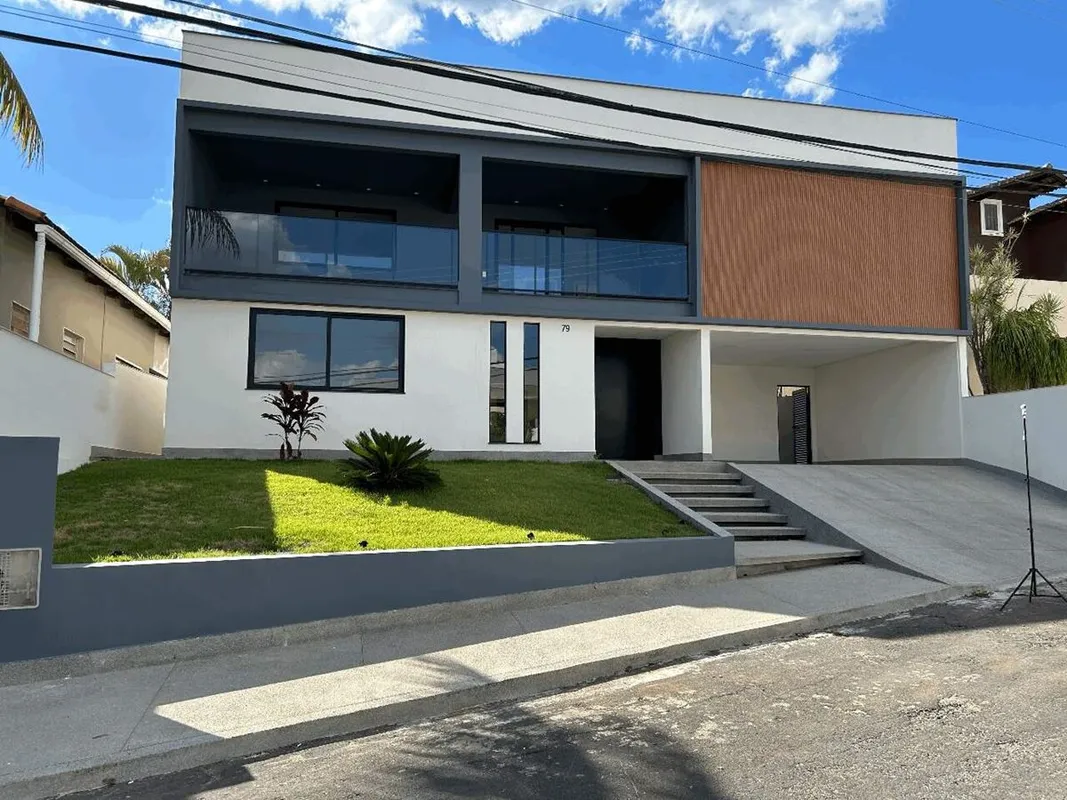 Encantadora casa à venda no exclusivo Condomínio San Diego, no Jardim Botânico.U...