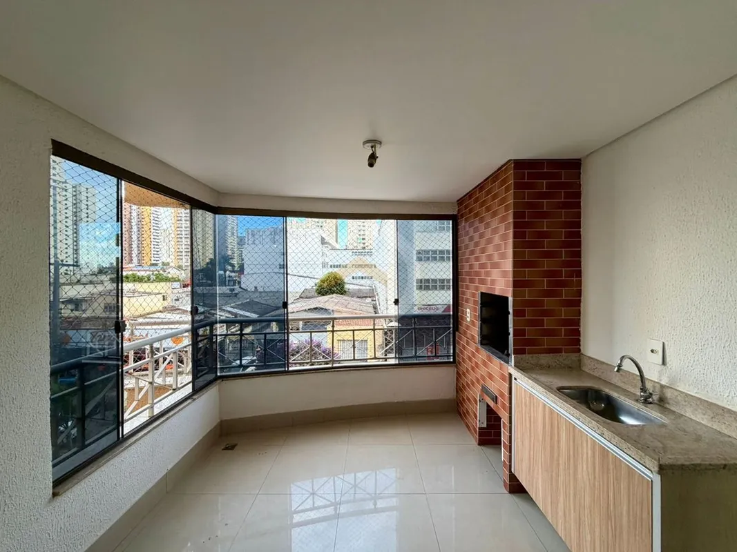 Apartamento no setor Bueno, com churrasqueira à carvão, 3 quartos.Apartamento be...