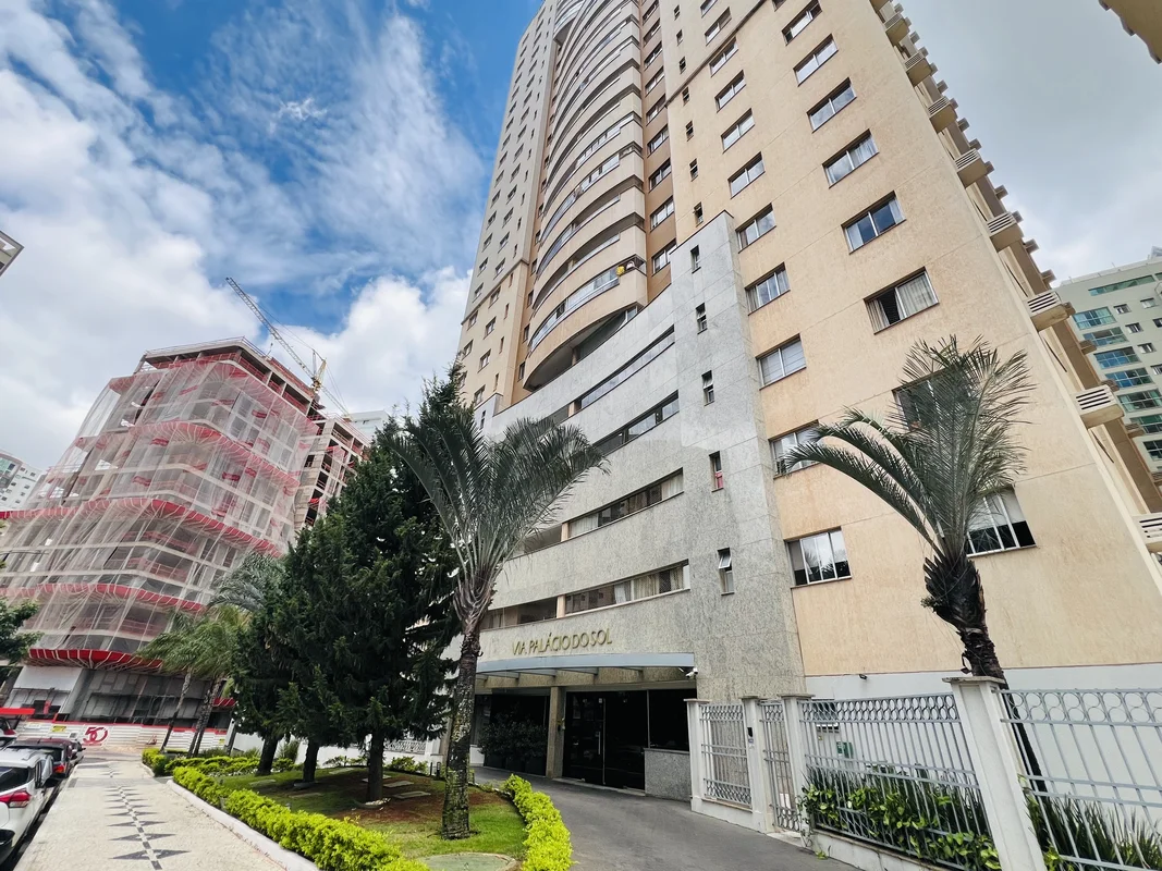 Palácio do Sol | 168 m² | Andar alto | Vista livre | NascenteUm apartamento excl...