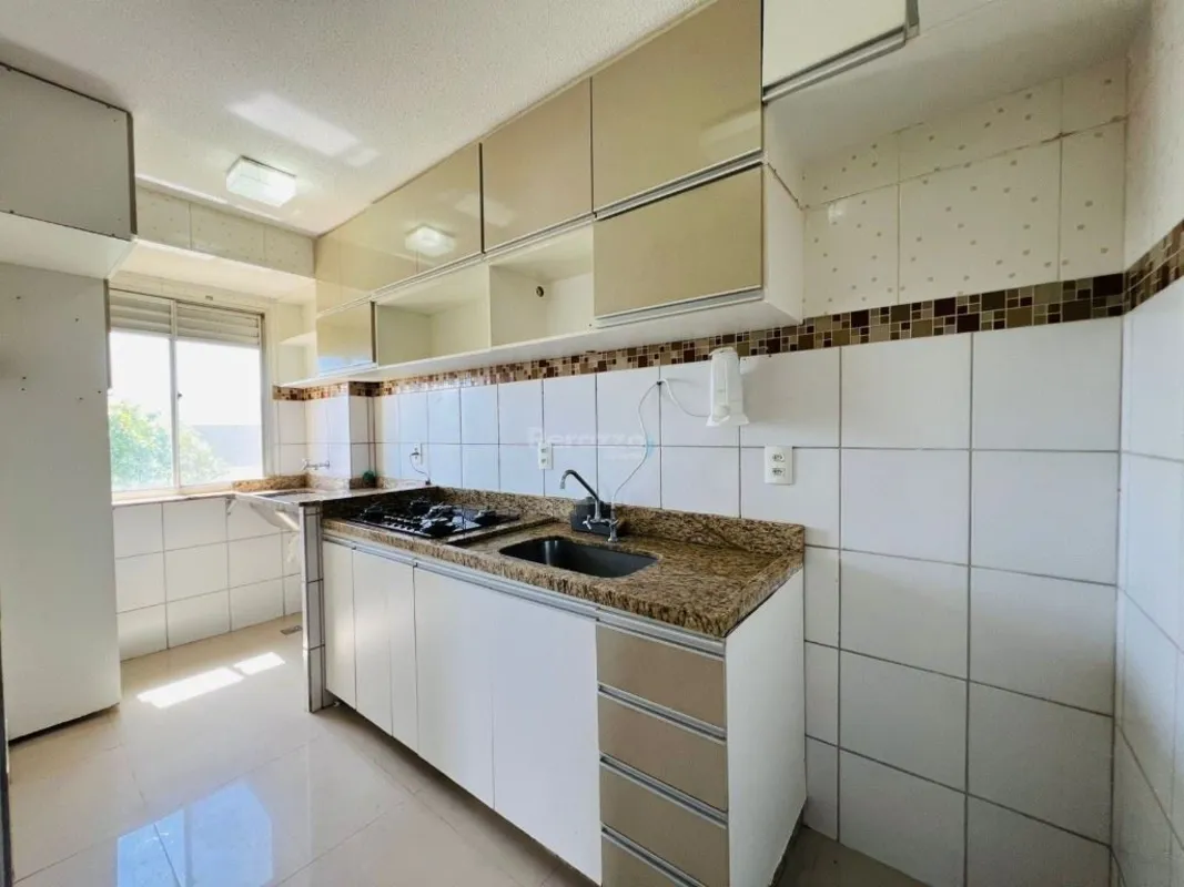 Ótimo Apartamento localizado no Jardins Mangueiral na QC 10 por R$2.700,00. TAXA...