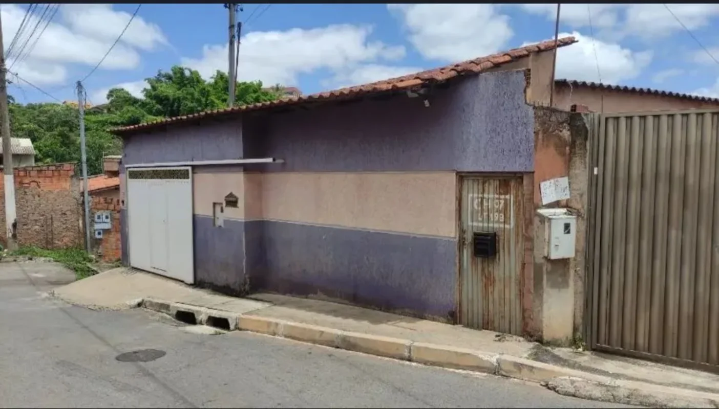 JDM IMOBILIÁRIA VENDECasa fora de condominio, em Vicente Pires, as margens da EP...