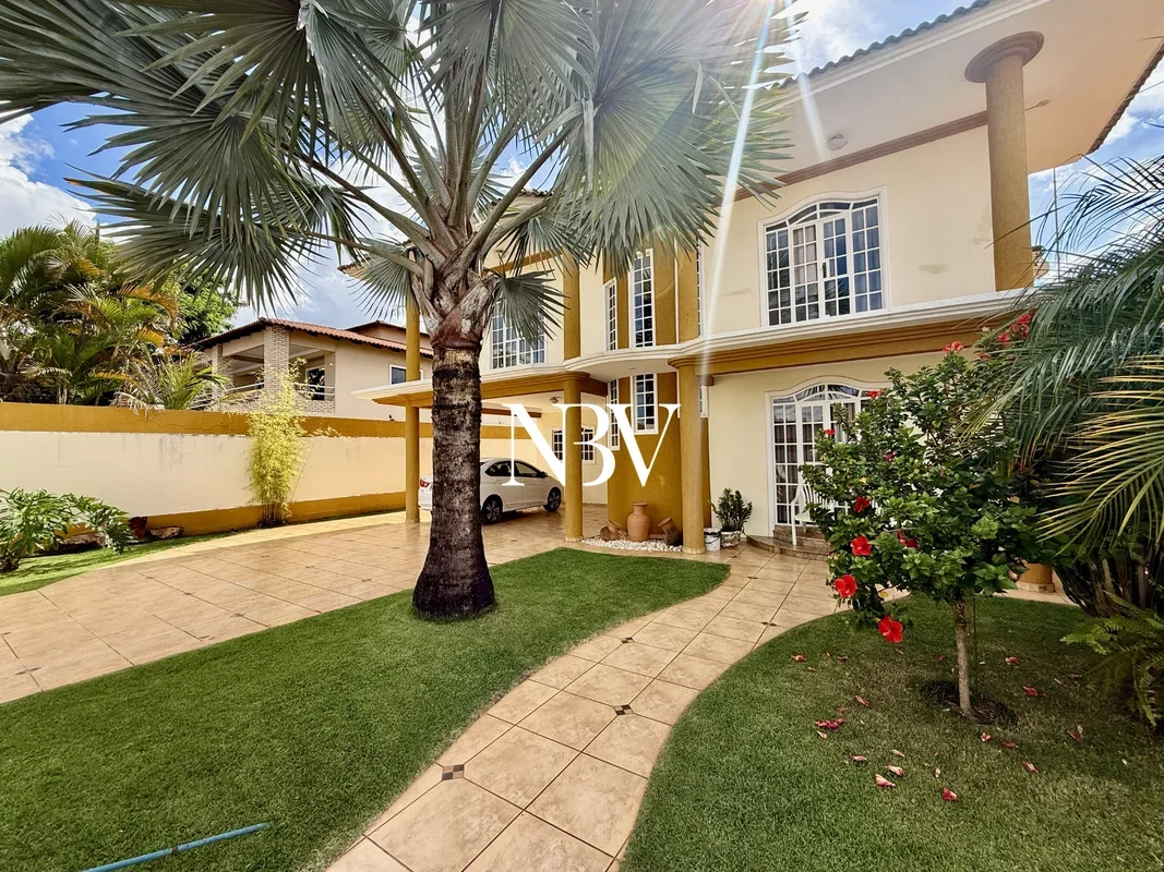  ESCRITURADA - SETOR DE MANSÃO DE SAMAMBAIA SUDESTE.Magnífico sobrado setor de m...