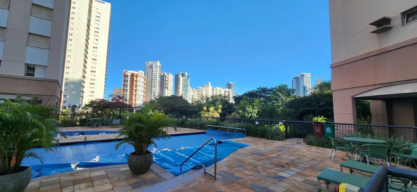 Apartamento 2 suítes mobiliado, exceto TV, no melhor Condomínio Clube do Parque ...