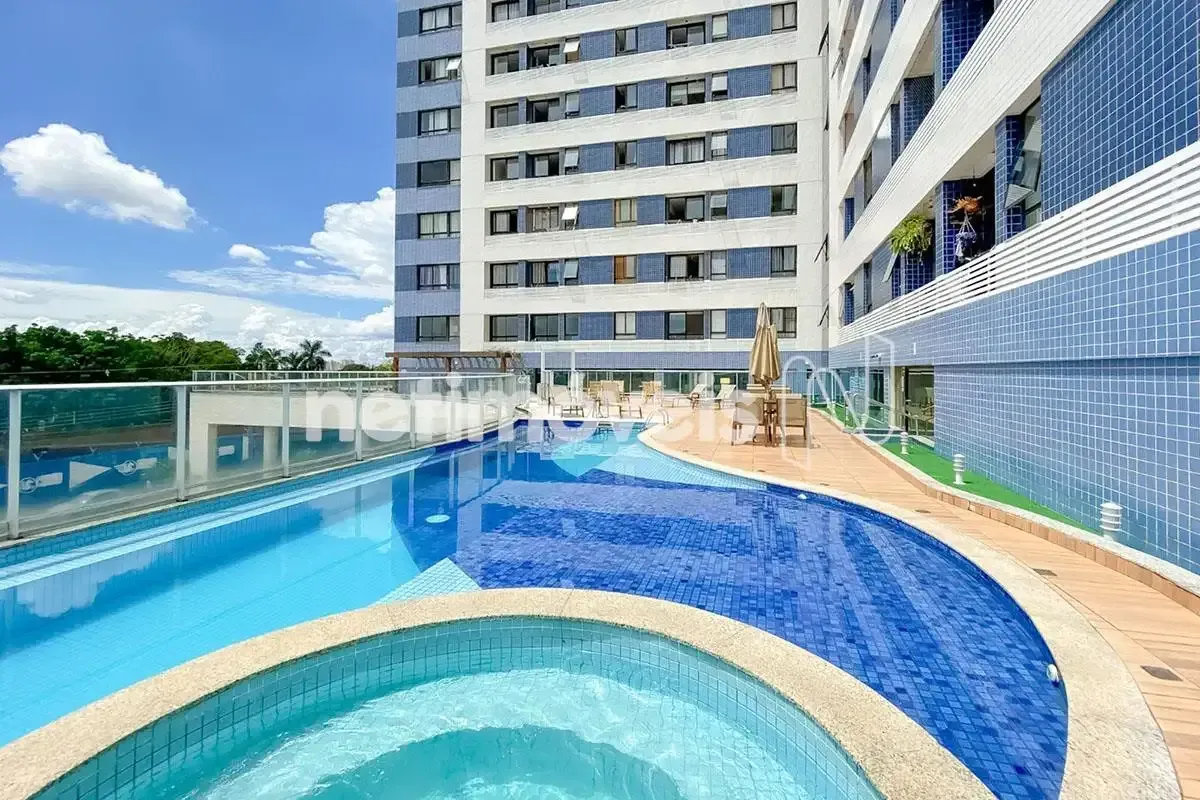 Apartamento reformado à venda no Condomínio Fernando de Noronha com lazer comple...