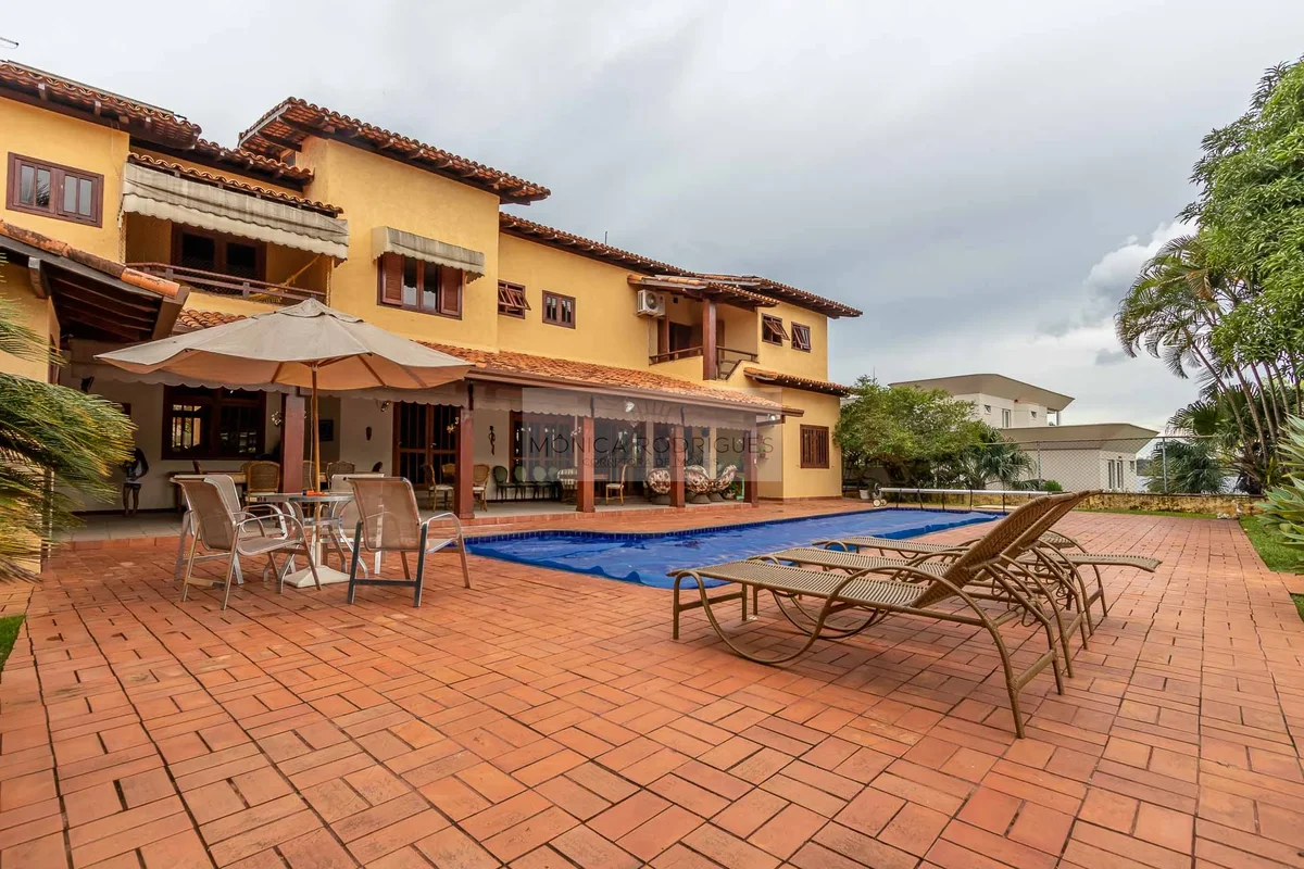 Casa Exclusiva na QL 12 do Lago Norte | ACEITA PERMUTA | Contra ponta de picolé ...