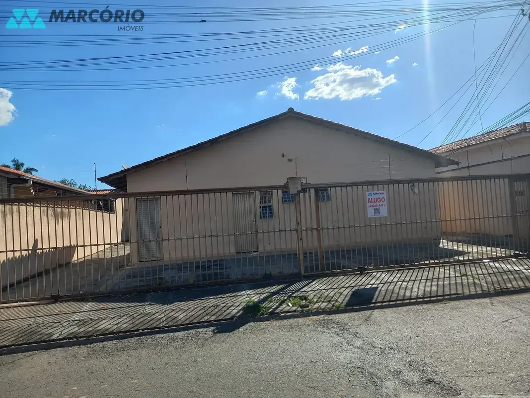kitnete com Quarto e BanheiroVALOR DO ALUGUEL R$ 750,00 + TAXA AGUA E LUZ R$ 100...