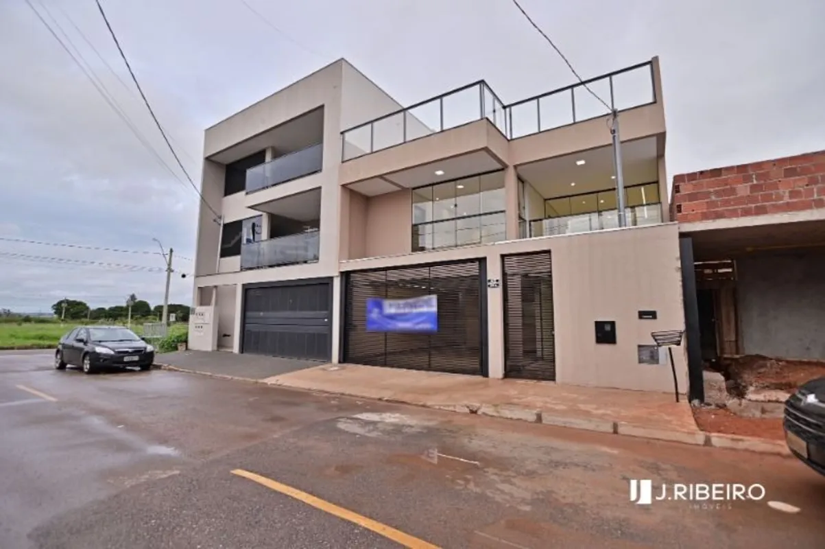 J. RIBEIRO IMÓVEIS VENDE CASA MODERNA GUARÁ IICasa moderna de 3 pavimentos, com ...