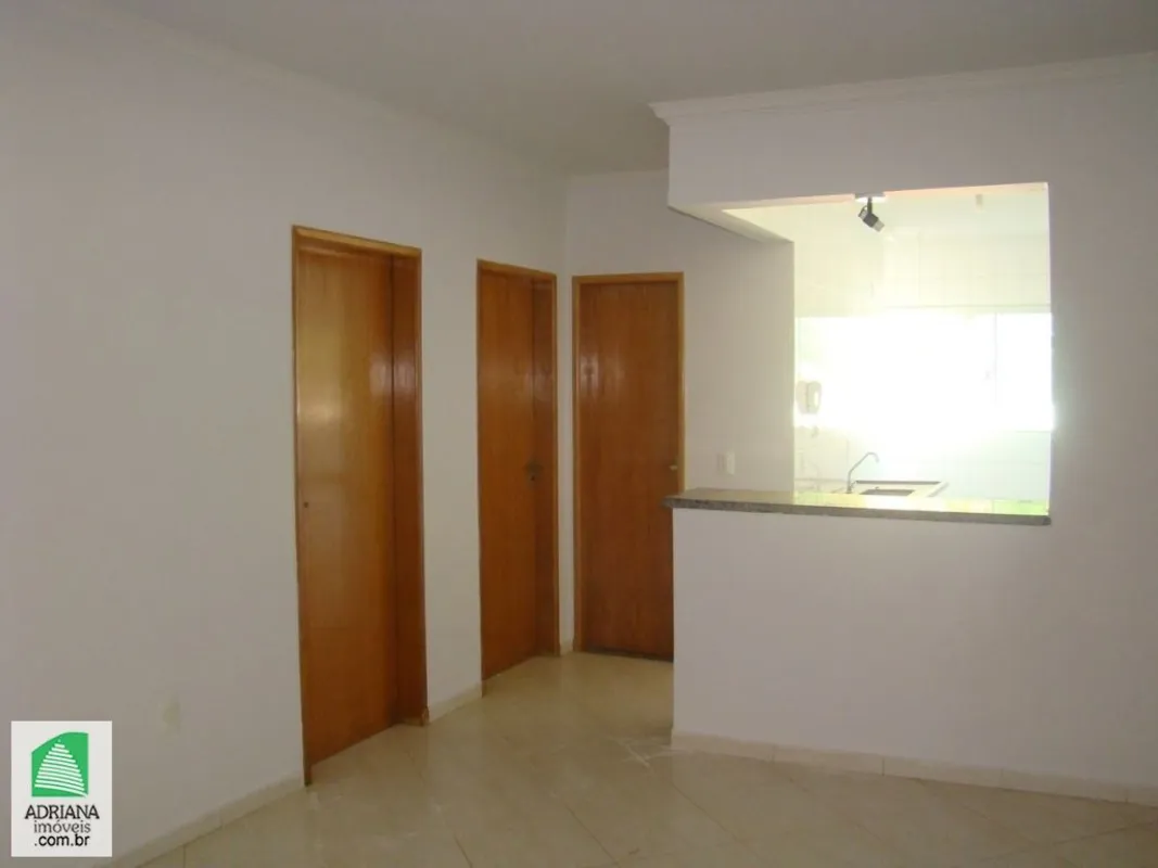 2 QUARTOS, SENDO 1 SUITE, SALA, BANHEIRO SOCIAL, COZINHA, ÁREA DE SERVIÇO, GARAG...