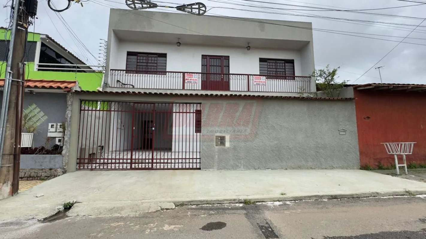 Destaques do imóvel:4 Quartos sendo 1 Suíte | Sala de Estar | Cozinha | Copa | W...