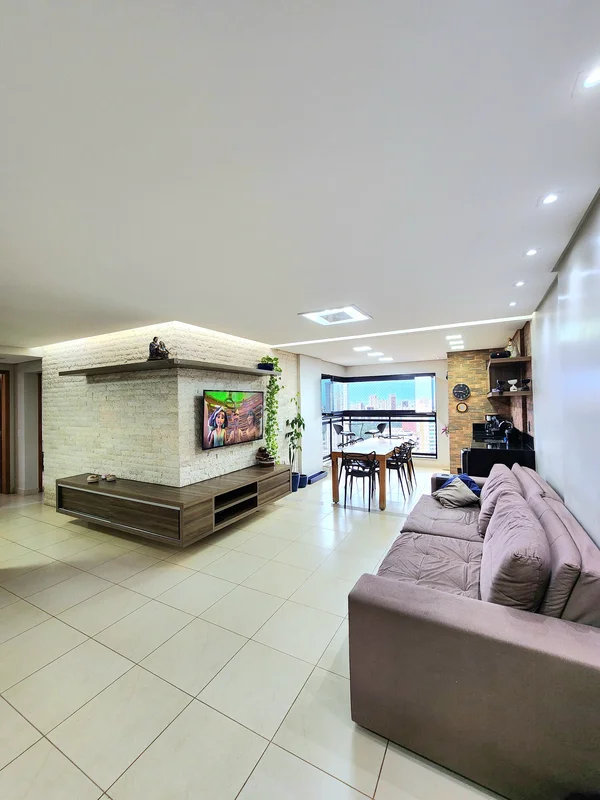 Novidade à venda no Setor BuenoApartamento MOBILIADO com 104m² de área privativa...