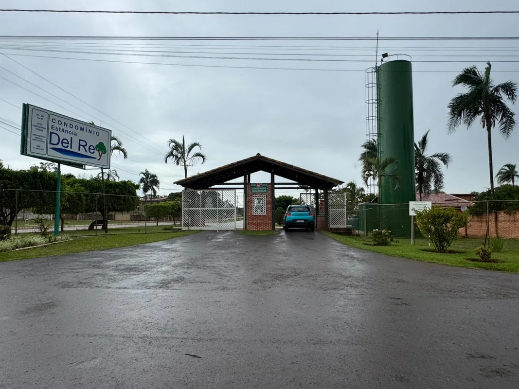 ESPECIFICAÇÕES DO LOTE - Lote com 673m²- Lote plano- Lote em condomínio fechado-...