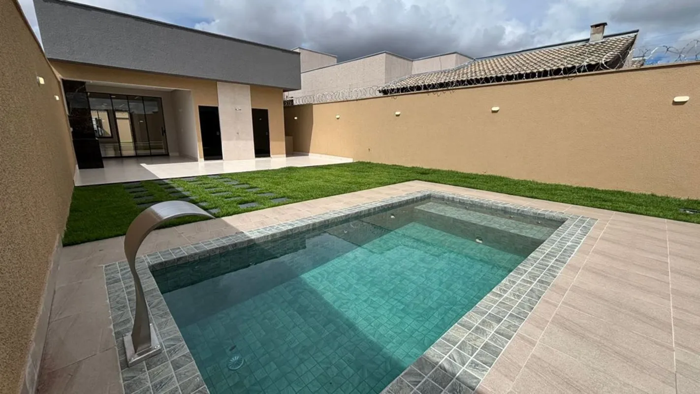 Setor Condomínio das Esmeraldas Terreno: 355Área construída: 150.8 mts3 quartos ...