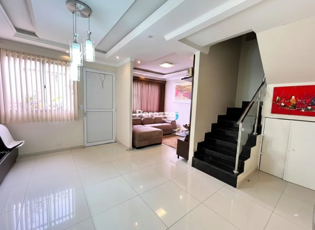 Ótima Casa de 3 quartos na QC 14 - Jardins Mangueiral Por R$650.000,00O Condomín...