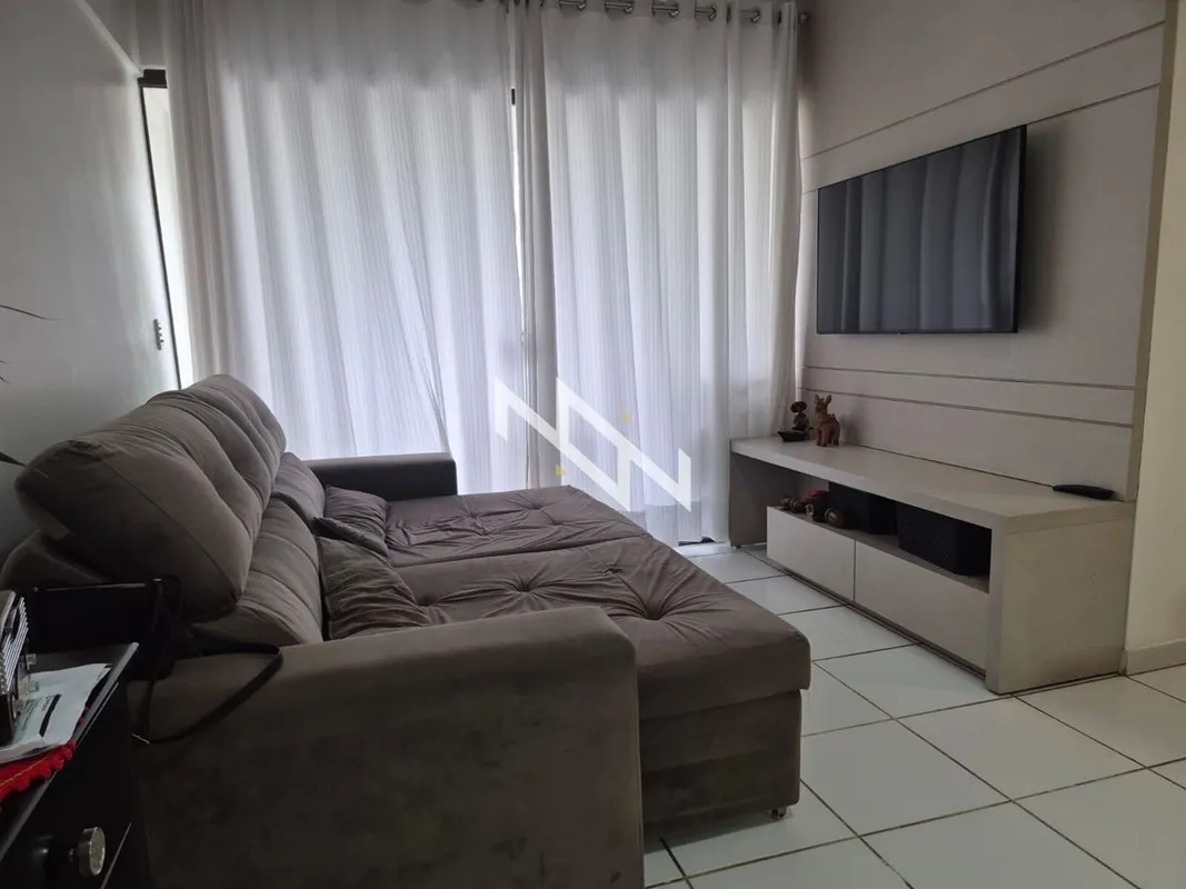 Apartamento à venda no Setor Bueno, com 82 m². Possui três quartos, sendo uma su...