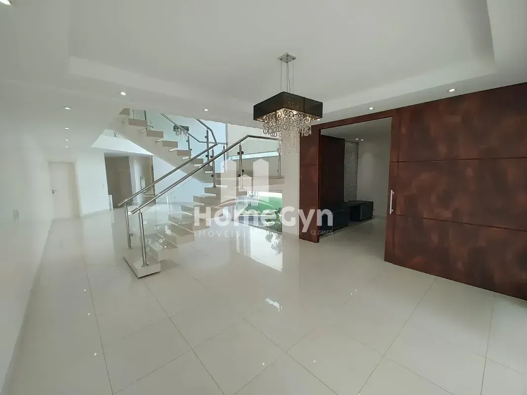 Sobrado à venda com 4 suites no Alphaville Cruzeiro do Sul Goiânia GO.Terreno: 7...