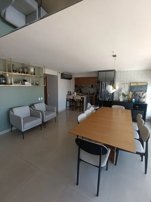 Apartamento de 95 m2 bem distribuídos sala ampla para 2 ambientes cozinha e área...