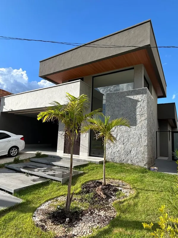 Composição do Imóvel:Suítes: 4 suítes, sendo uma suíte master com closet.Banheir...