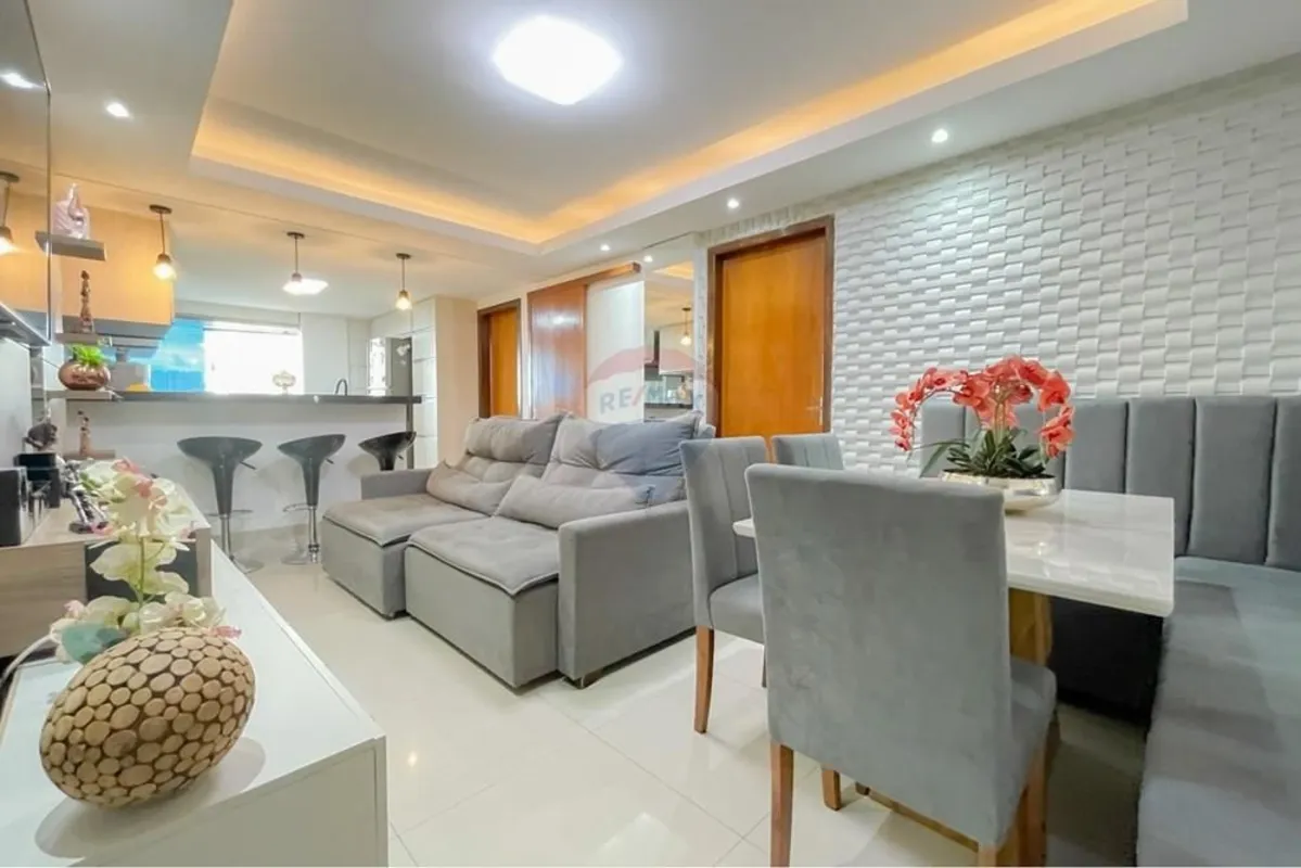 Apartamento de 70 m², com 2 quartos, sendo 1 suíte, totalmente reformado e pront...