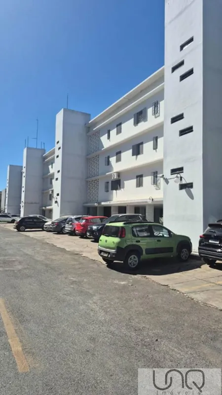 UNQ VENDE apartamento na SQS 416Vendo apartamento de 3 quartos na SQS 41678m2 de...