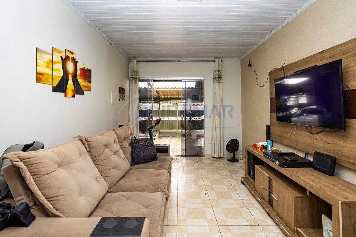 Excelente oportunidade!Casa com ótima localização, situada em região estratégica...