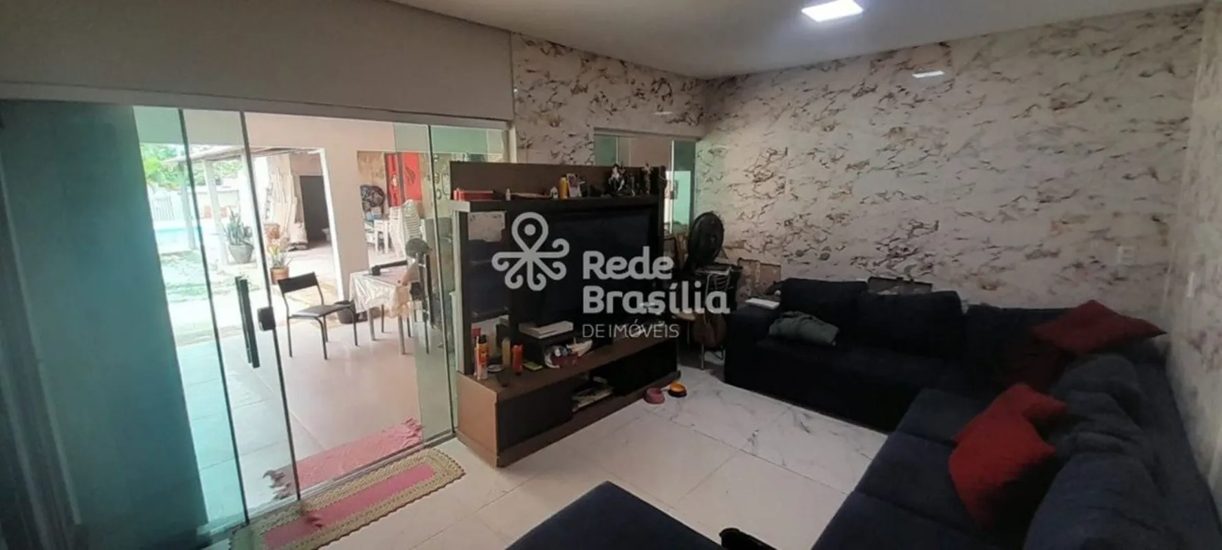 Casa Espaçosa em Condomínio Fechado Área do terreno de 400 m², 197m² de área pri...