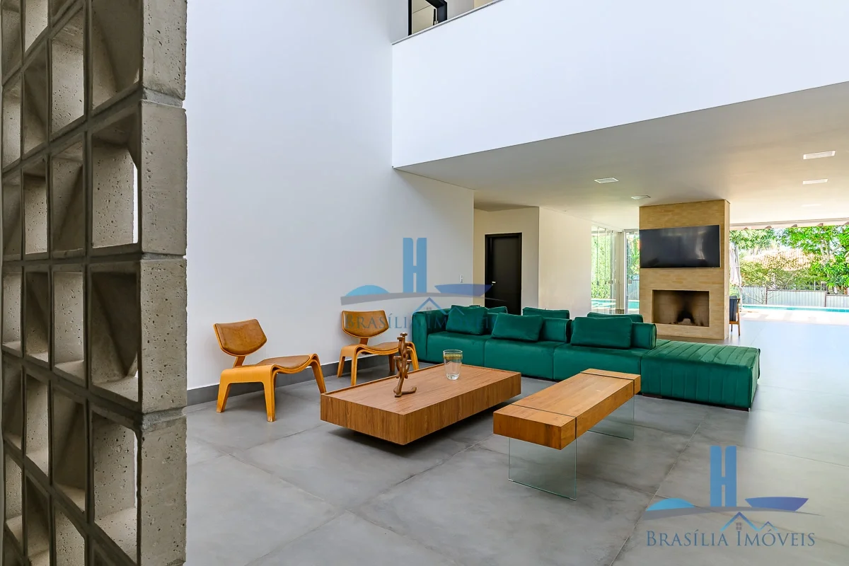 * * * * * Brasília Imóveis Vende com exclusividade CASA MODERNA NO BAIRRO LAGO N...