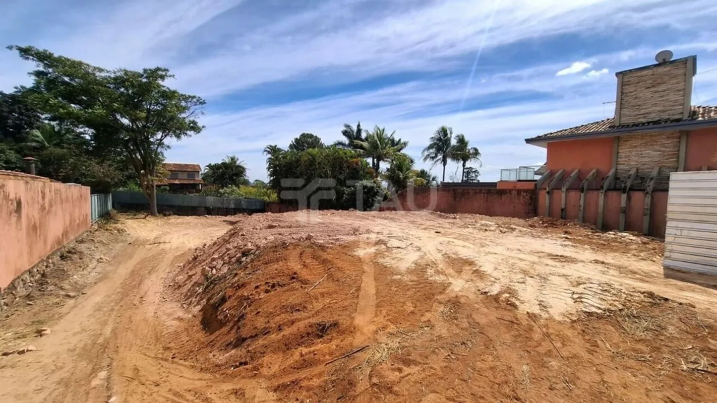 SHIS QI 28 - Lago SulExcelente oportunidade no Lago Sul. Terreno situado ao lado...