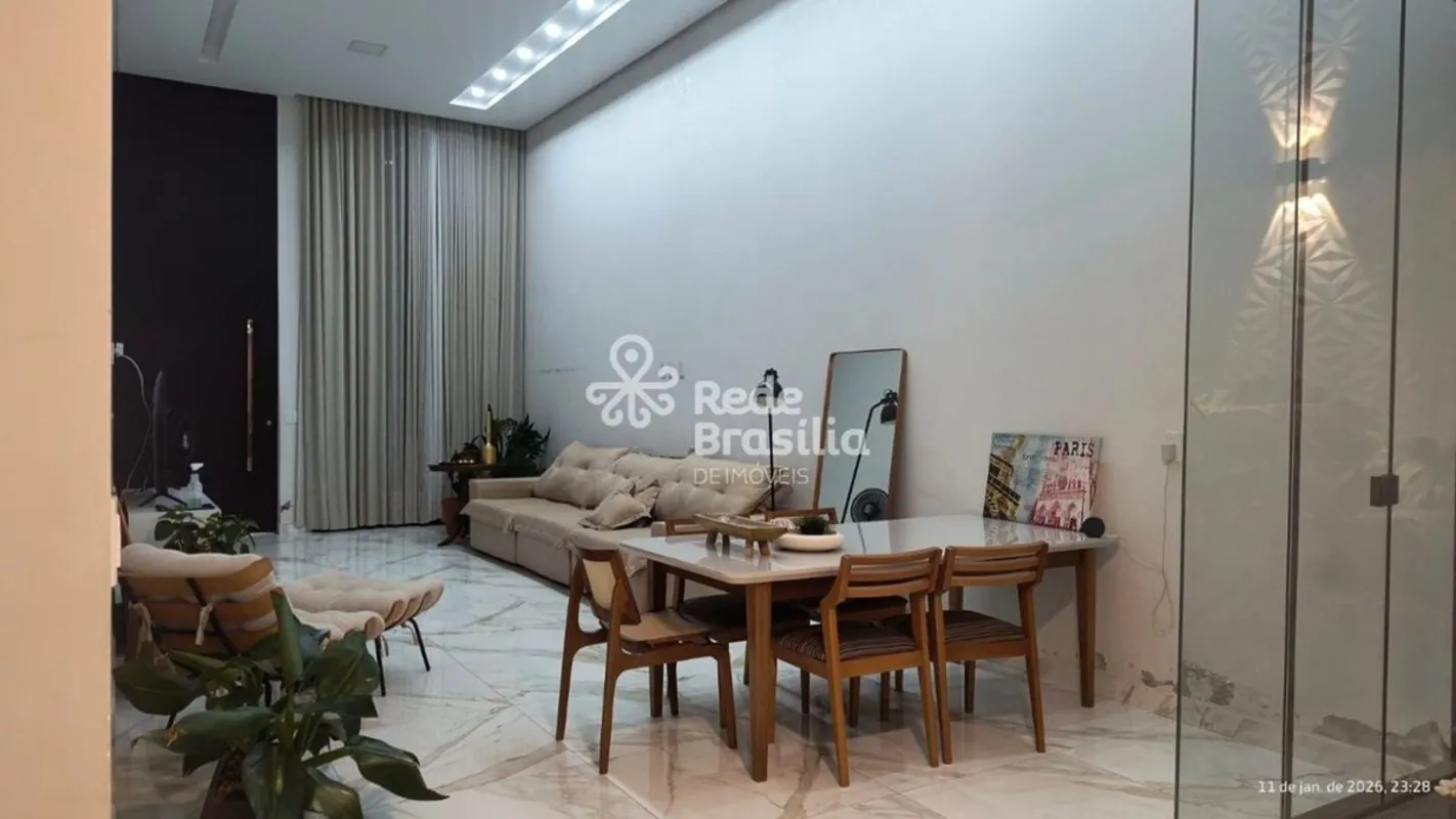 Rua 8 | Condomínio Vista Bela - Vicente PiresCasa moderna, imponente e muito bem...