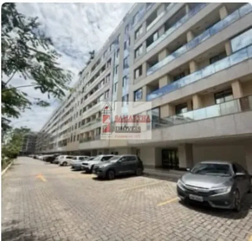 CHAVES NO ATO DA ESCRITURA!! FAÇA SUA PROPOSTA!Este apartamento de alto padrão l...