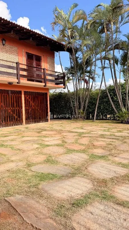 EXCELENTE CASA PARA LOCAÇÃO – LAGO SUL | QL 22Residência ampla e funcional, loca...