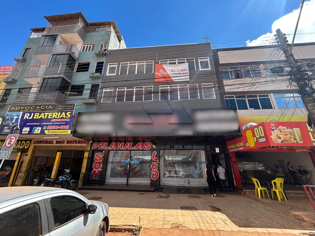 C4 Taguatinga Centro.Av. Palmeiras com duas frentes. O espaço disponível fica em...