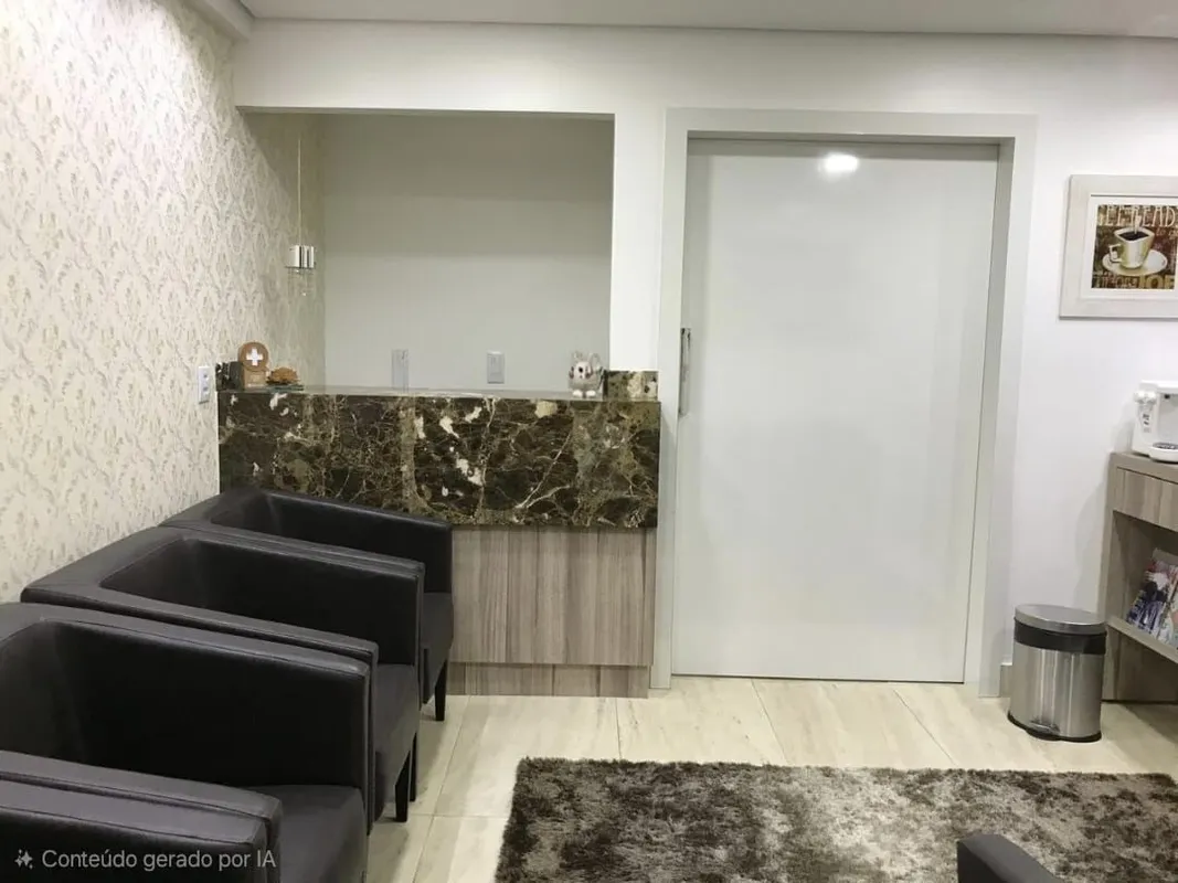 Buena Vista Office DesignSalas comerciais.03 salas maiores, uma menor, 02 banhei...