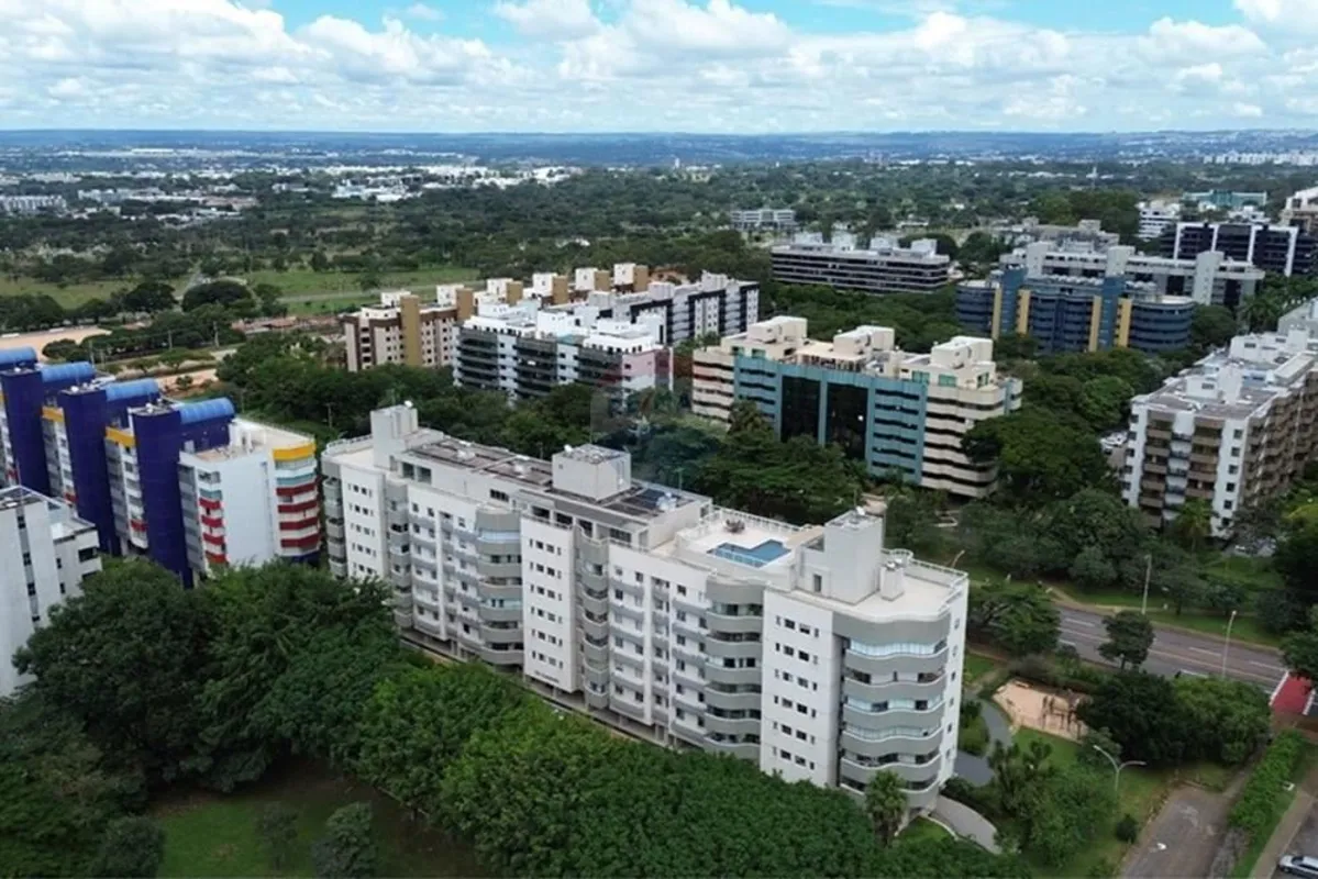 APARTAMENTO EXCLUSIVO NO SUDOESTE | 4º ANDAR | 4 QUARTOS | SQSW 102O Sudoeste, e...