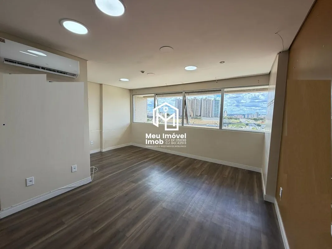 Sala comercial à venda no DF Plaza, em Águas Claras/DF, reformada e pronta para ...