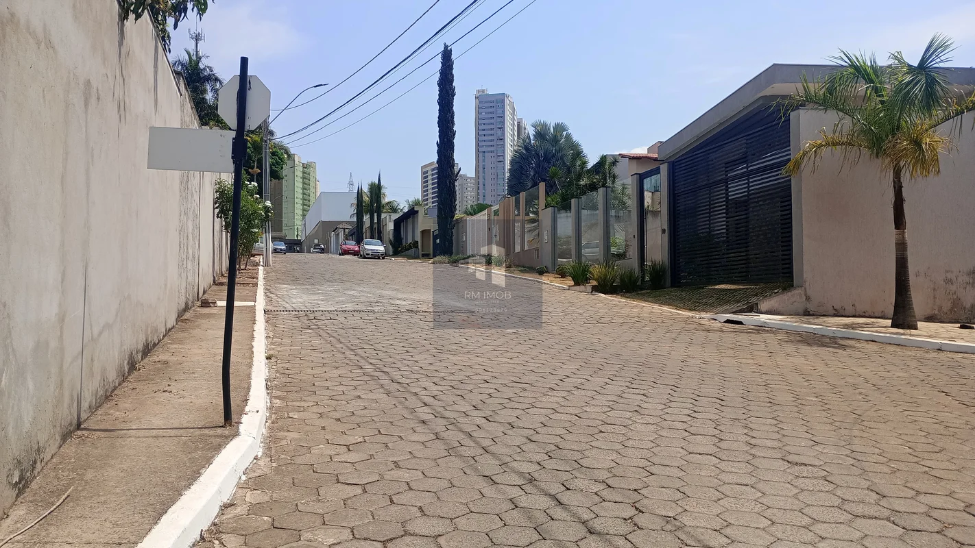 Vende-se Lote de 500m² c/ casa simples no lote no Melhor Condomínio da Vereda da...