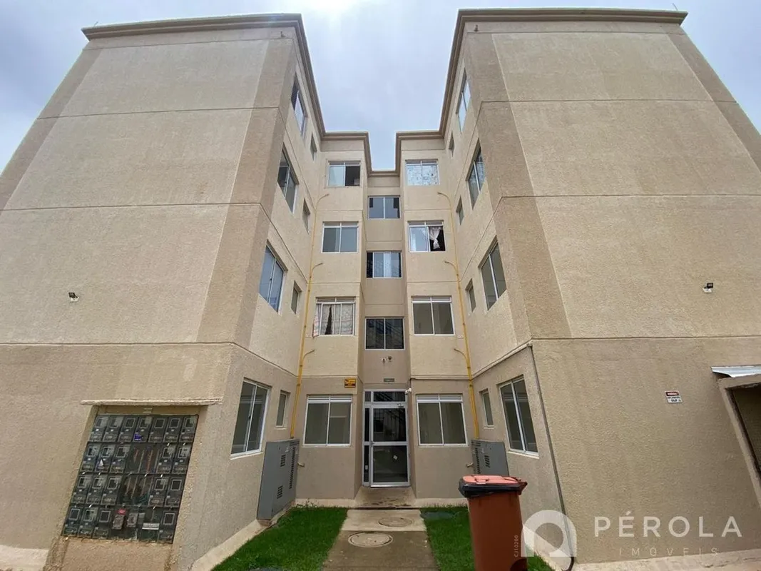 Apartamento primeira locação com dois quartos, banheiro social, sala, cozinha am...