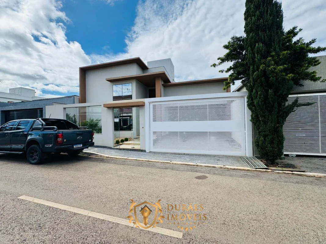 A Durães Imóveis Brokers tem a honra de apresentar este belíssimo imóvel localiz...