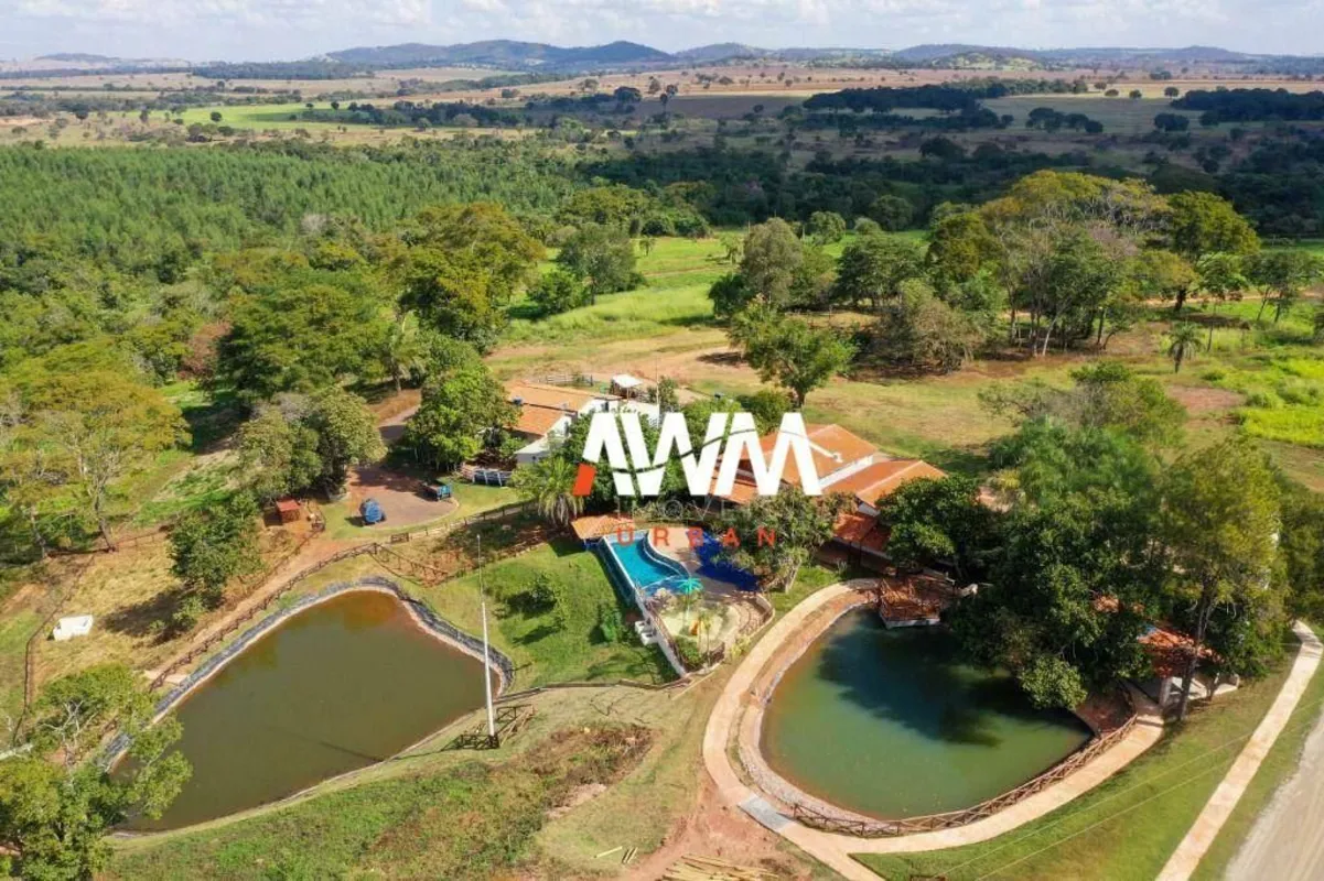 Chácara em condomínio fechado a 30 minutos de Goiânia de alto padrão, 4 lagos ri...